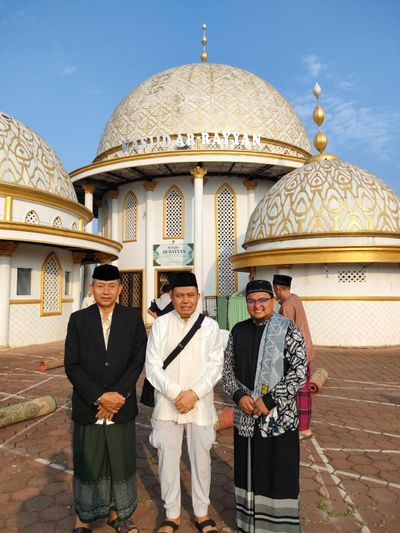 Warga Caringin Garden Residence Laksanakan Salat Idul Adha di Masjid Arrayan, Diawali Sambutan Mayjen TNI Purn Dr. Ir. Suharno Tanuprawiro