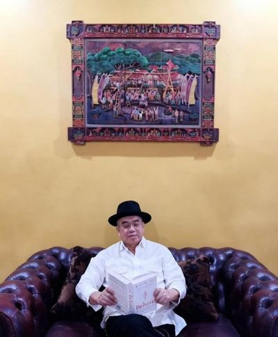 Tetap Jaga Jarak&nbsp;Yudi Latif